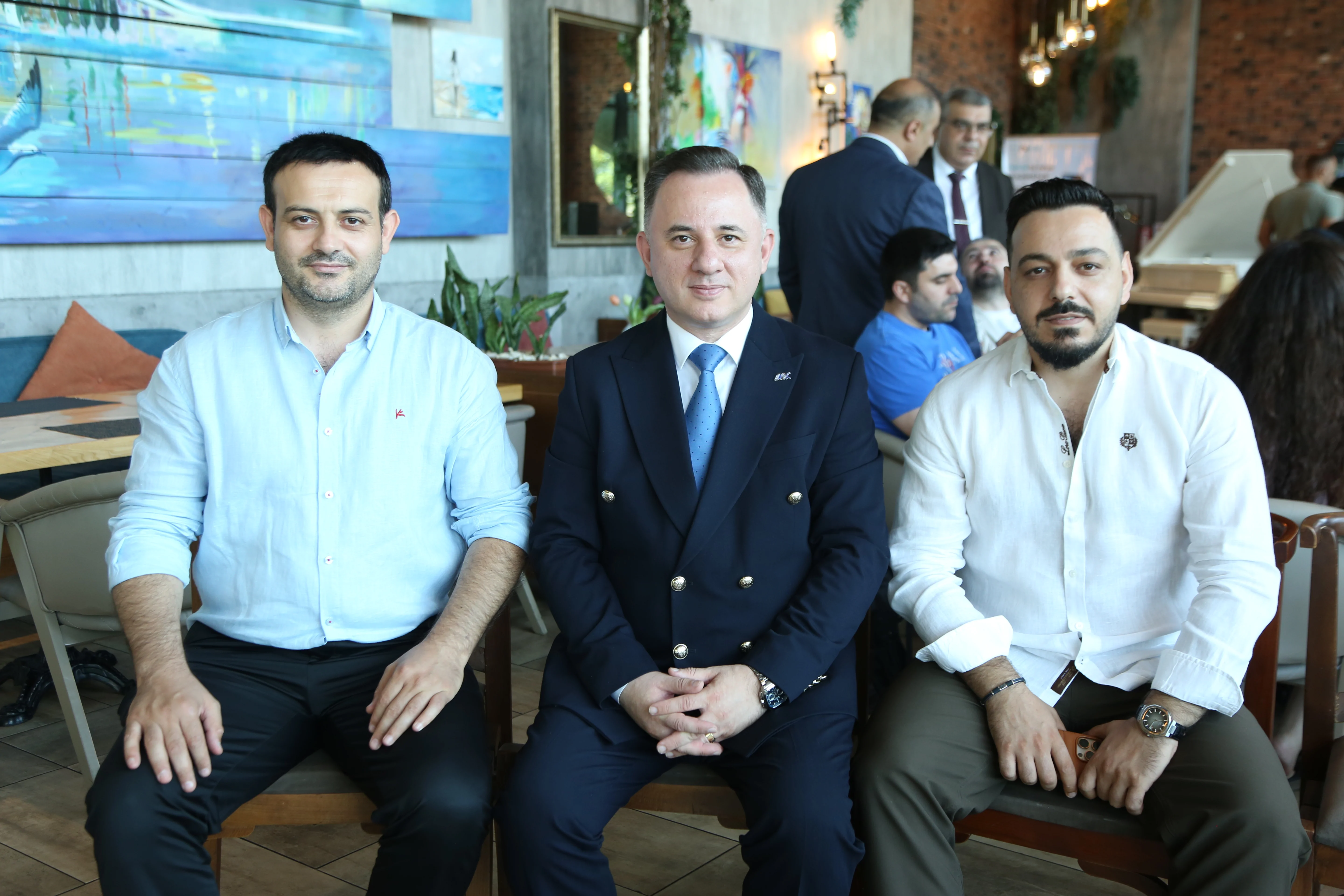 AQC Milli Mətbuat Günündə media nümayəndələri ilə görüş keçirdi (FOTO)