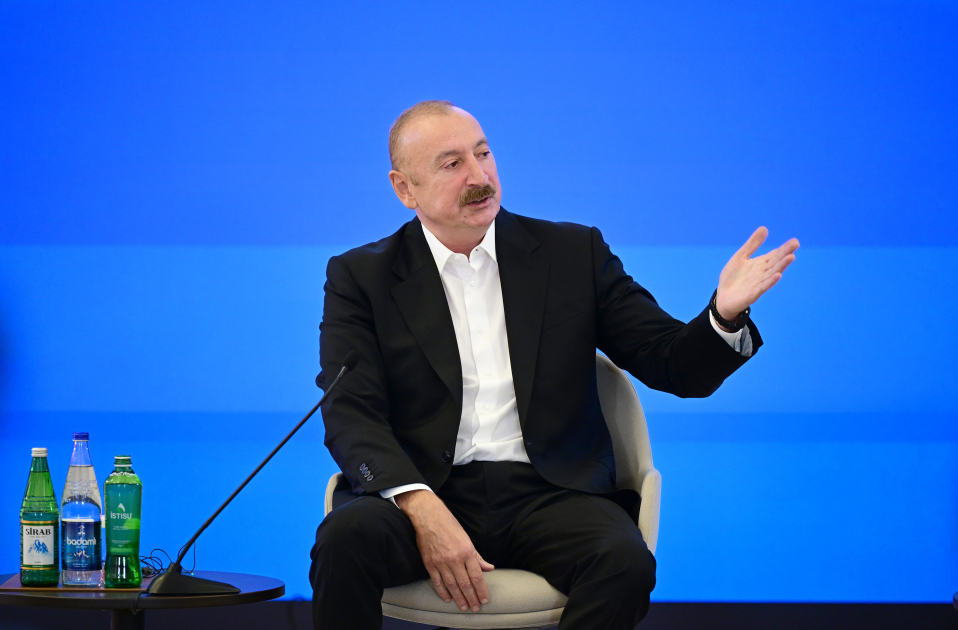 İlham Əliyev IV Şuşa Qlobal Media Forumunun açılışında iştirak etdi (YENİLƏNİB)