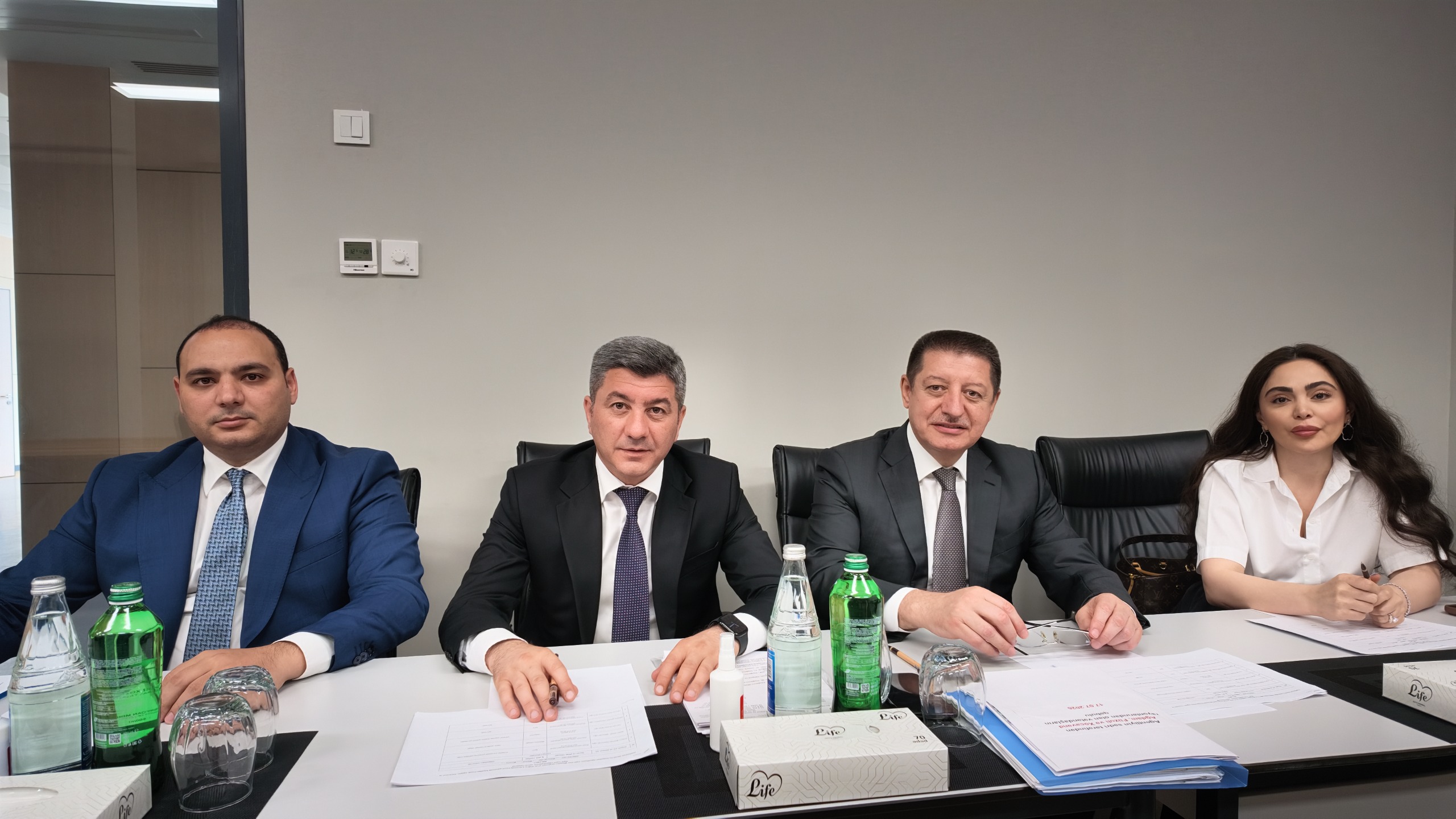 Zaur Mikayılov Füzulidə vətəndaşlarla görüşdü (FOTO)