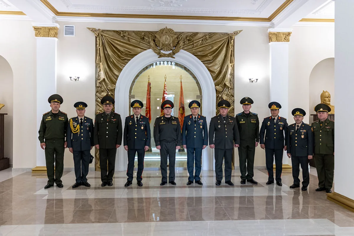 Kərim Vəliyev belaruslu həmkarı ilə regional təhlükəsizliyi müzakirə etdi (FOTO)