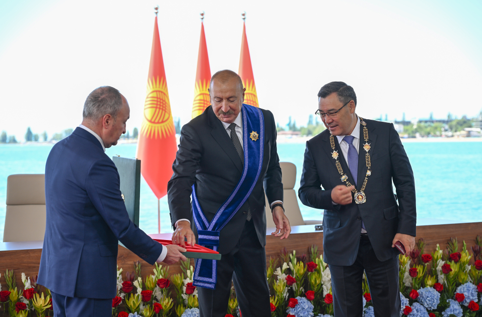 Azərbaycan və Qırğızıstan prezidentlərinin təltifolunma mərasimi keçirildi (FOTO)