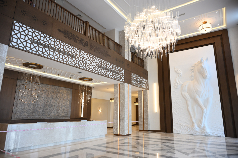 Yeni hoteldə 45 nəfərə iş veriləcək (FOTO)