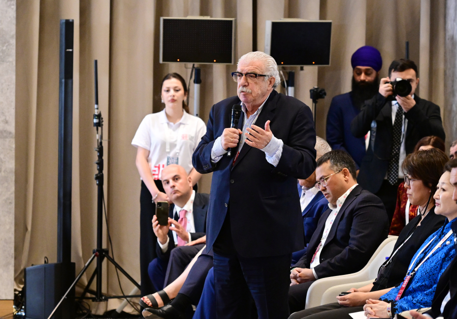 İlham Əliyev IV Şuşa Qlobal Media Forumunun açılışında iştirak etdi (YENİLƏNİB)