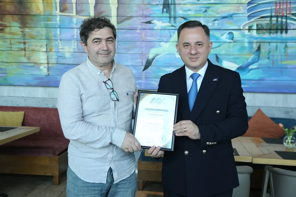 AQC Milli Mətbuat Günündə media nümayəndələri ilə görüş keçirdi (FOTO)