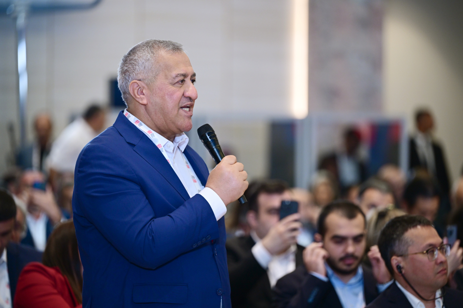 İlham Əliyev IV Şuşa Qlobal Media Forumunun açılışında iştirak etdi (YENİLƏNİB)