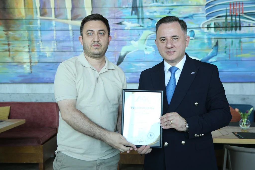 AQC Milli Mətbuat Günündə media nümayəndələri ilə görüş keçirdi (FOTO)