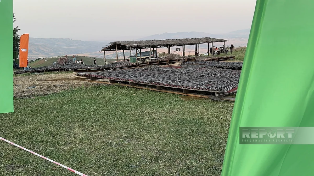 Milli Yaylaq Festivalında taxta konstruksiya aşıb, yaralılar var
