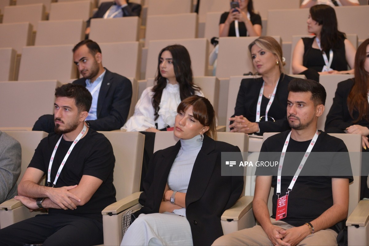 Şuşa Qlobal Media Forumunda süni intellektin media sahəsinə təsiri müzakirə olundu (FOTO)