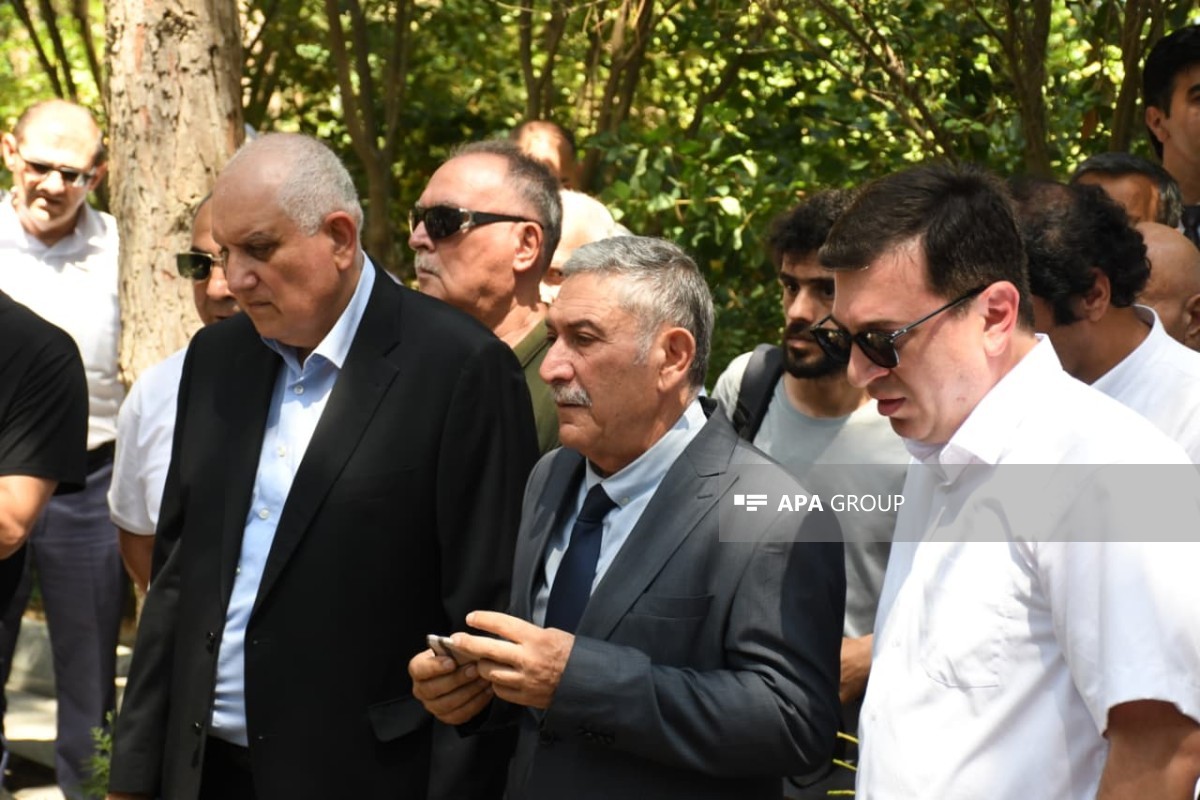 Nəriman Həsənzadə dəfn edildi (YENİLƏNİB)