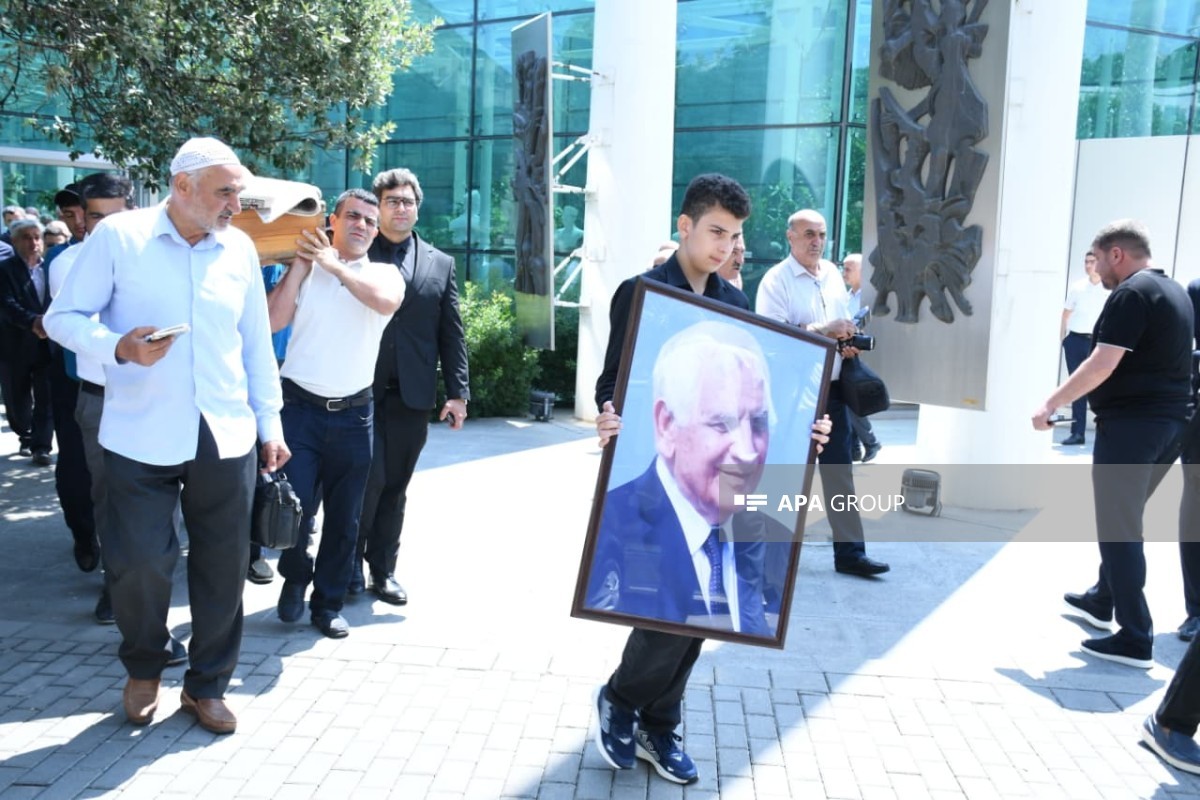 Nəriman Həsənzadə dəfn edildi (YENİLƏNİB)