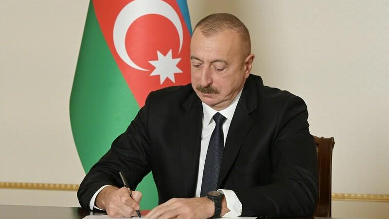 Prezident bəzi səfirlərin yerini dəyişdi (SƏRƏNCAM)