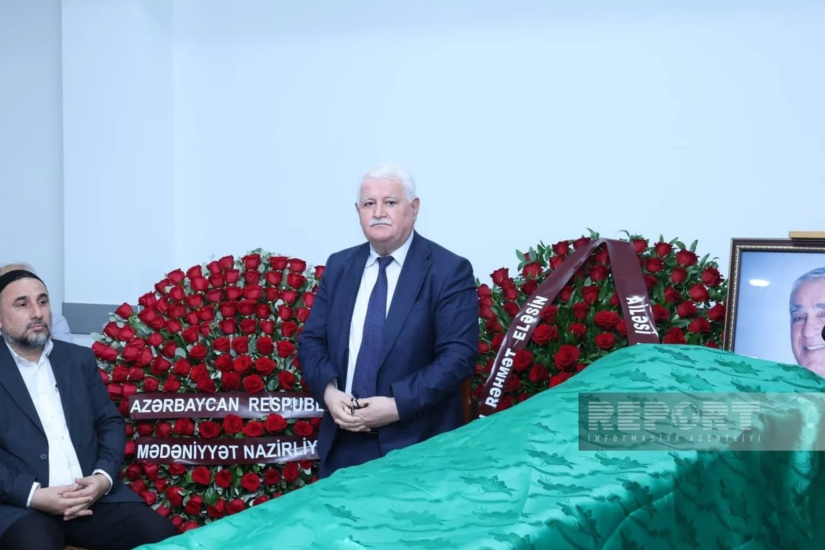 Çingiz Əlioğlu Qurd qapısı qəbiristanlığında dəfn olunub (YENİLƏNİB)