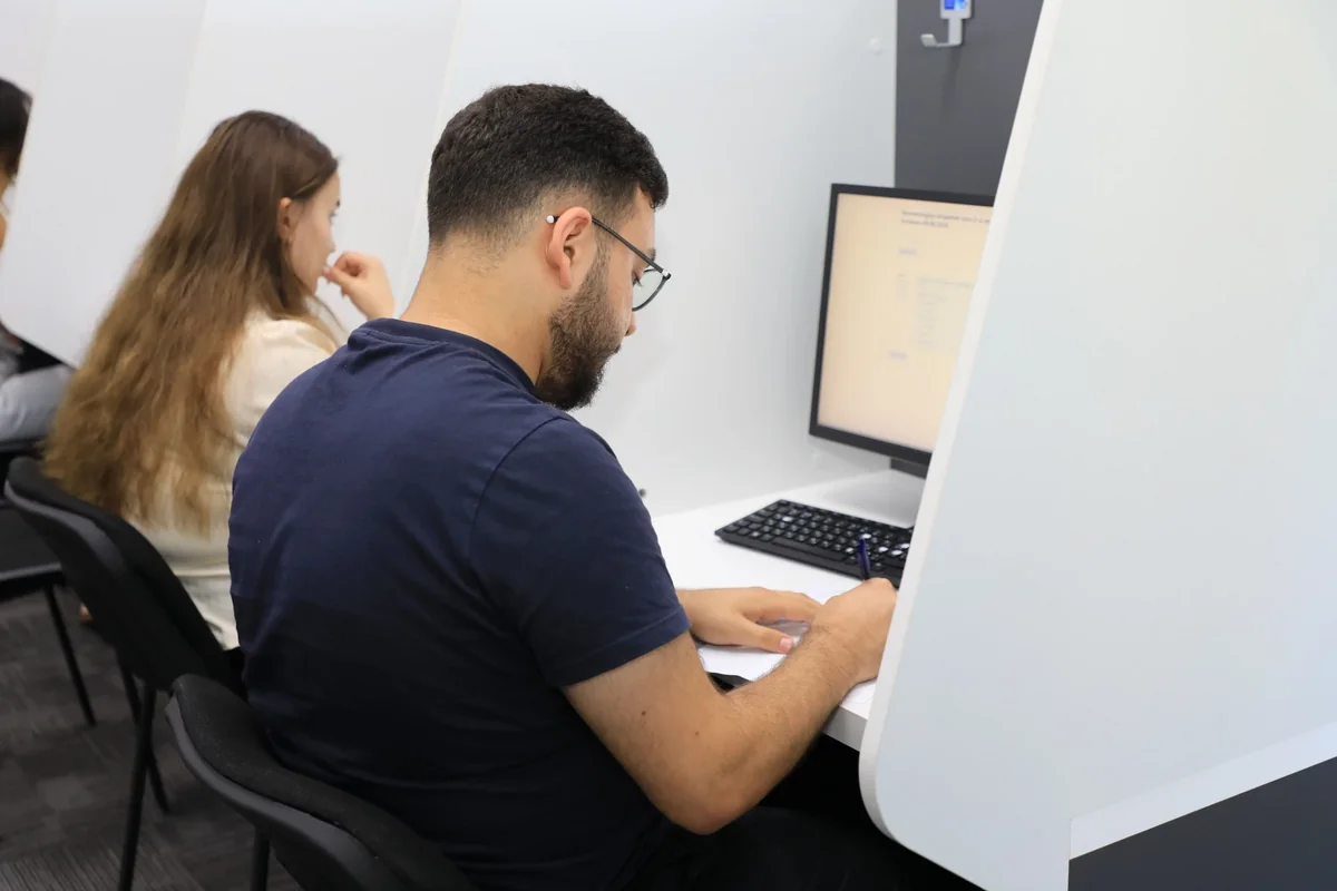 Rezidenturaya qəbul imtahanının II mərhələsi keçirildi (FOTO)