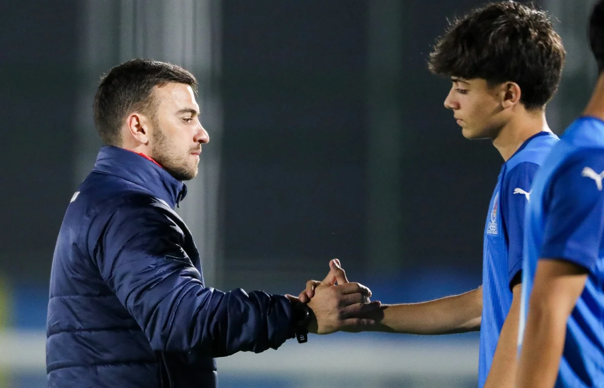 FİFA U-15: Rövşən Nəcəf və Canni İnfantino oyunları izlədi (FOTO)