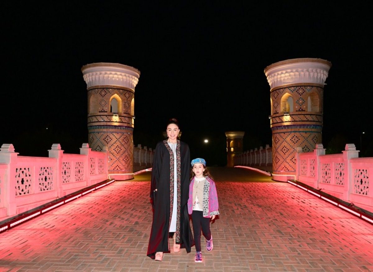 Leyla Əliyeva Səmərqənddə Əminə Ərdoğanla bir araya gəldi (FOTOLAR)