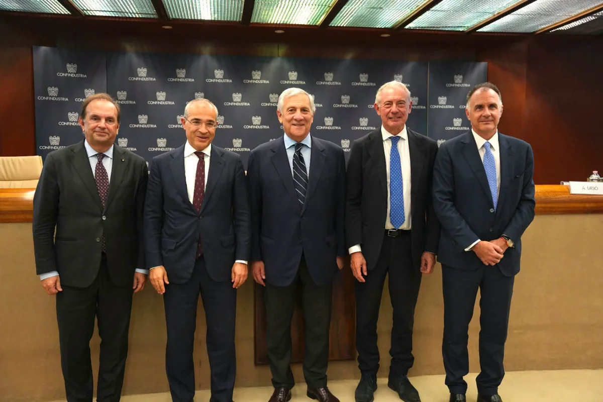 Azərbaycan və İtaliya kritik əhəmiyyətli xammal üzrə birgə bəyannamə imzalayıblar