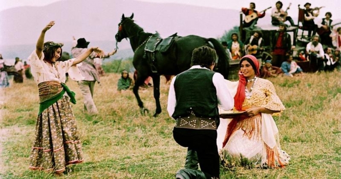 Qaraçılar haqqında 11 vəhşi fakt: Bakirə qızlar 14 yaşda...