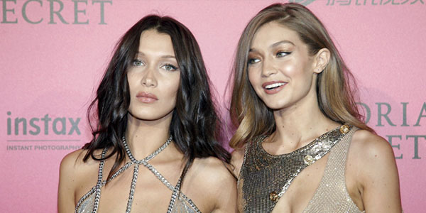 Oyun yaddan çıxdı, hamı müsəlman bacıları izlədi (FOTOLAR)