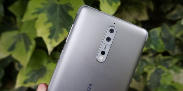 Nokia 5 kameralı yeni telefonu ilə möhtəşəm qayıdış edir (VİDEO)