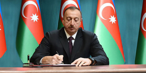 Prezident onlara 