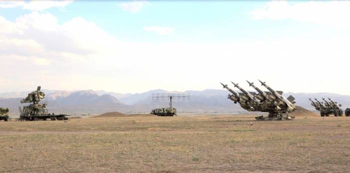 Naxçıvanda komanda-qərargah təlimi keçirilir (FOTOLAR)