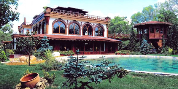 Adnan Oktarın trilyonluq sərvəti: mülklər, avtomobillər, antik əşyalar.... (FOTOLAR)