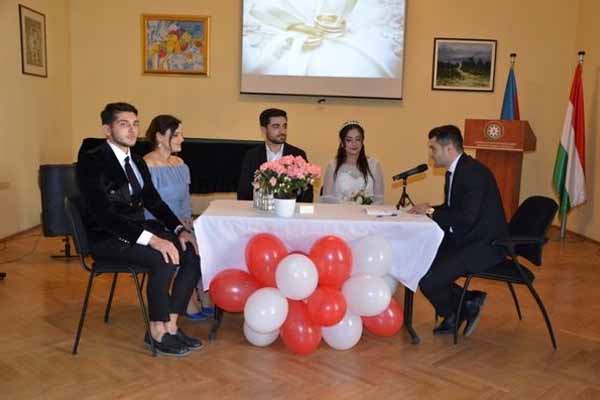 Azərbaycanlı tələbələrin nikah mərasimi səfirlikdə keçirildi (FOTO)