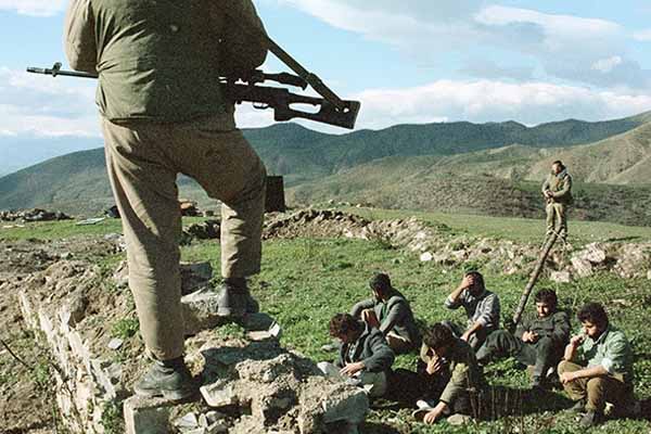 Ermənilər azərbaycanlı əsirləri harda işlədirlər? (VİDEO)