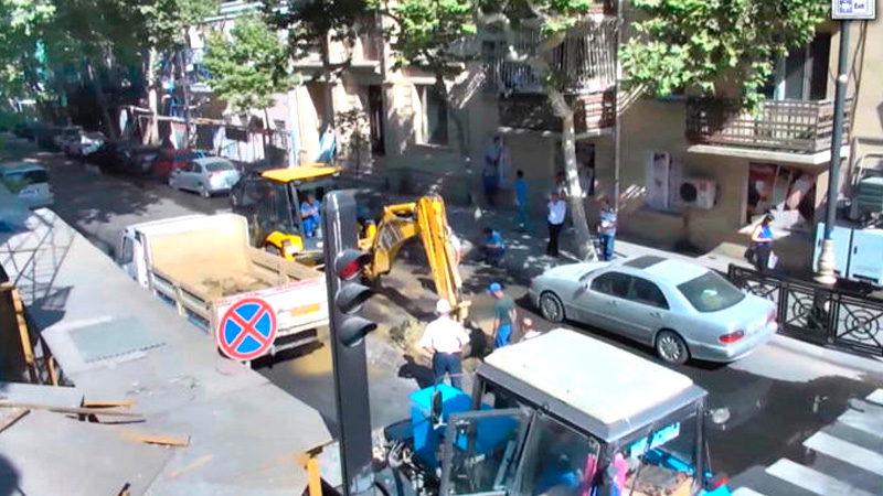 Bakının mərkəzi yollarından biri bağlanıb
