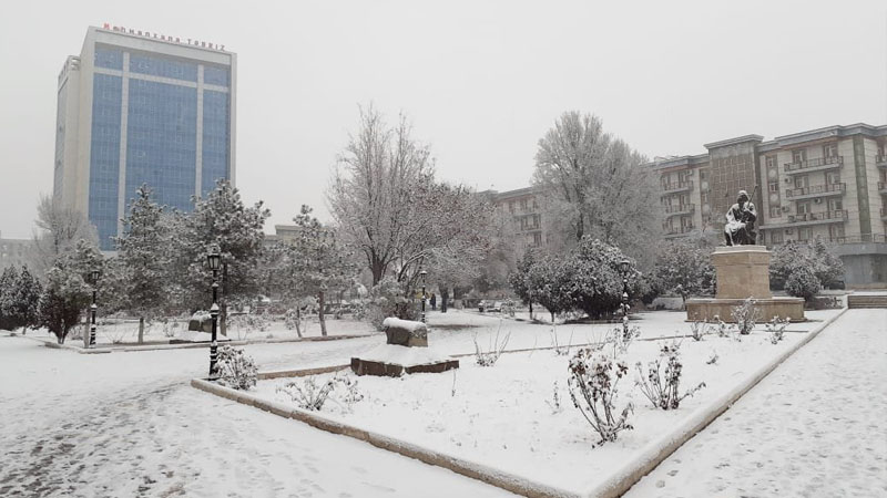 Naxçıvana qar yağdı (FOTOLAR)