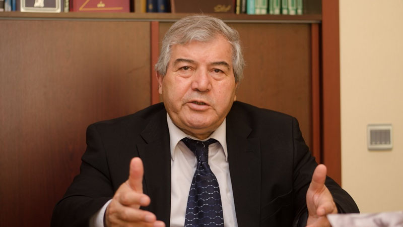 Sabir Rüstəmxanlı: “Elə bil, ilham pərisi də karantində idi...” (MÜSAHİBƏ)
