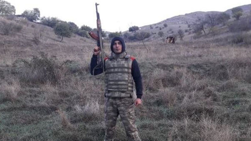 Sabiq nazirin oğlu da ön cəbhədə döyüşüb (FOTOLAR)