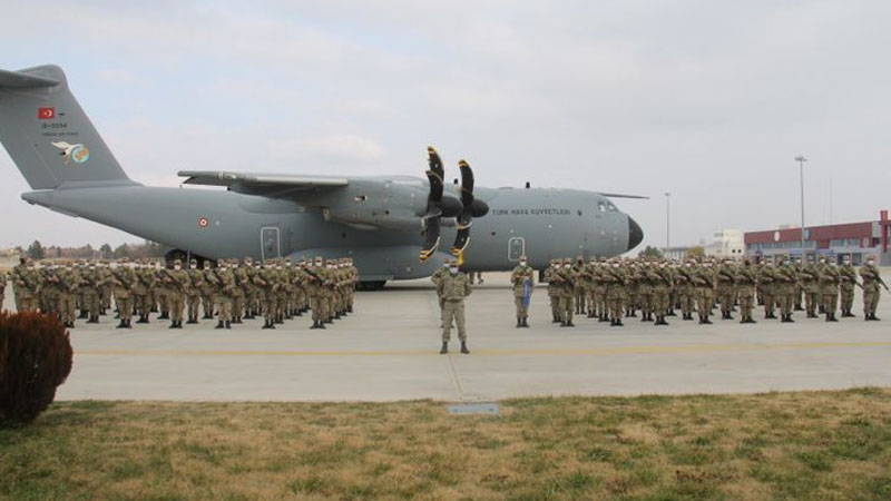 Türkiyədən daha 136 nəfər minatəmizləyən Azərbaycana gəldi