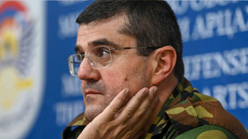 Araik Arutyunyan saxta vəzifəsindən niyə getməməsinin səbəbini açıqladı (VİDEO)