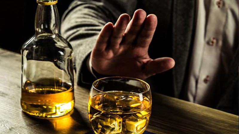 Sənət adamlarının alkoqol və narkotikə meyilliliyinin səbəbi nədir? – Mütəxəssis