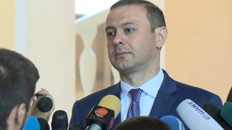 Ermənistan Rusiyanın silah göndərdiyini etiraf etdi