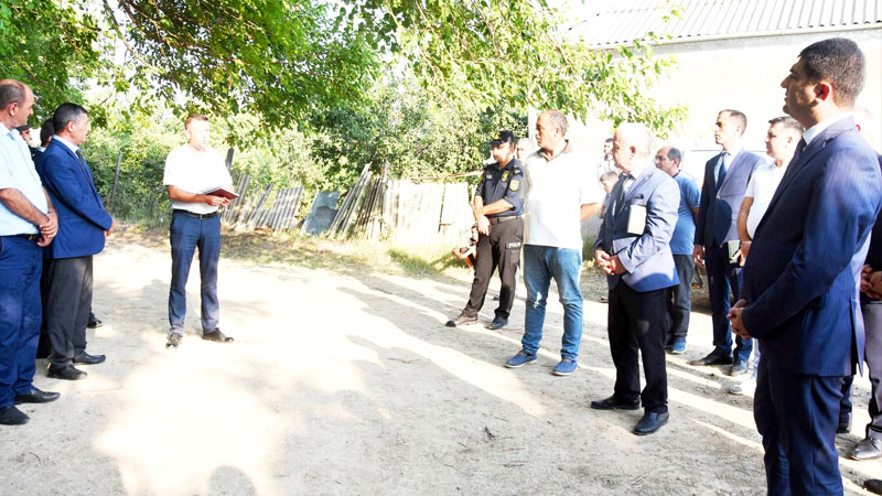 Ağstafanın Dağ Kəsəmən kəndində sakinlərlə növbəti görüş keçirildi