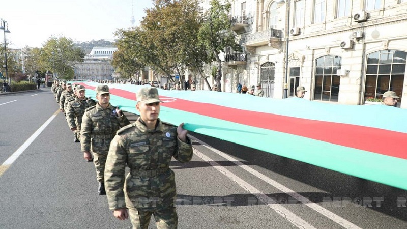 Bakıda zəfər yürüşü başa çatdı (FOTO//VİDEO/YENİLƏNİB)