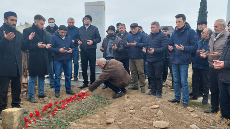Novruz Qartal Gəncədə dəfn edildi (FOTOLAR)