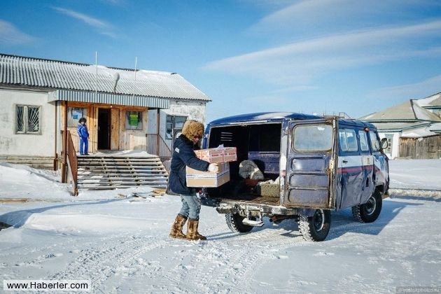 Dünyanın ən soyuq yerində 40 ildir poçtalyon işləyən şəxs (FOTO)
