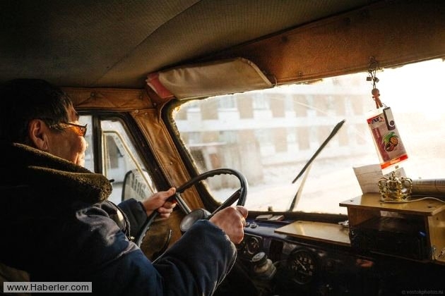 Dünyanın ən soyuq yerində 40 ildir poçtalyon işləyən şəxs (FOTO)