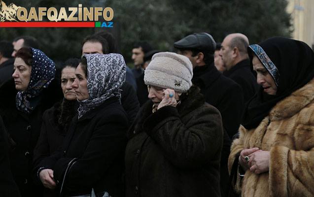 24 il sonra... - Fotosessiya
