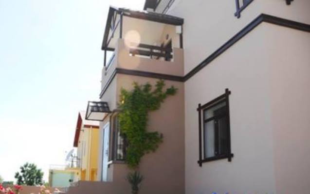 Xoşqədəm Ədalətin pulunu vermir - Villa qalmaqalı