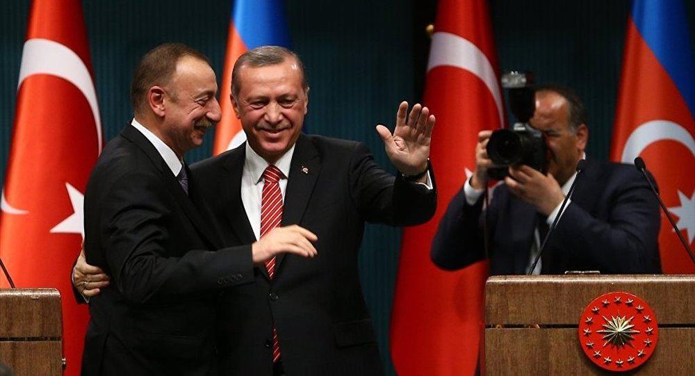 Dünya siyasətinə Bakı və Ankara dərsi