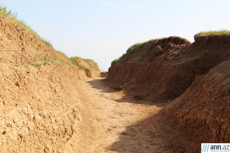 “Lələ-Təpə” yüksəkliyinə qalxan yol... - Fotolar