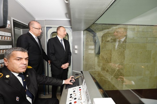 Prezident yeni metro stansiyalarda - FOTOLAR