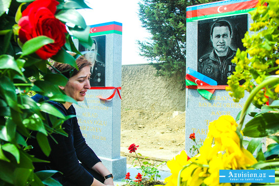 Şəhidlərimizin 40 günü: yaxınları məzar başında - FOTOLAR