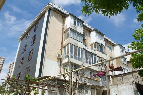 Bakı binalarında "itən" milyonlar - FOTO