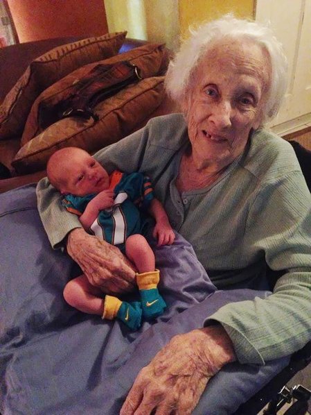 101 yaşında ana oldu- 17-ci övladı- FOTOLAR