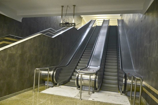 Metroda yeni eskalatorlar quraşdırıldı, özəlliyi isə... /Fotolar